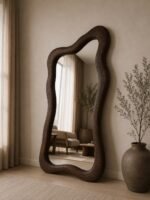 Wavy mirror